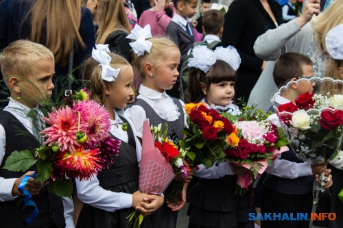 Отметить сентябрь. Махалинская школа 1 сентября. Первый звонок 2018 года школа 3 Псков. Что говорят о школе номер 8. Отзывы о школе шенейл4.