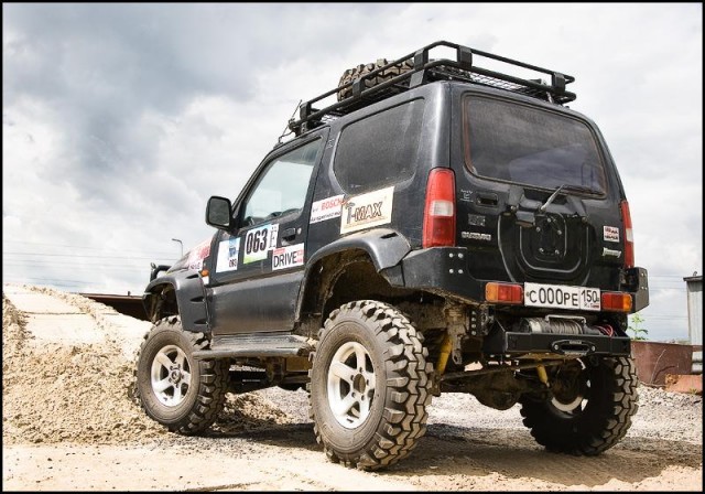 Отличия suzuki jimny wide от suzuki jimny