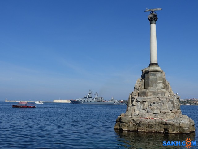 Гвардейский ракетный крейсер «Москва» выходит из Севастополя

Просмотров: 2413
Комментариев: 1