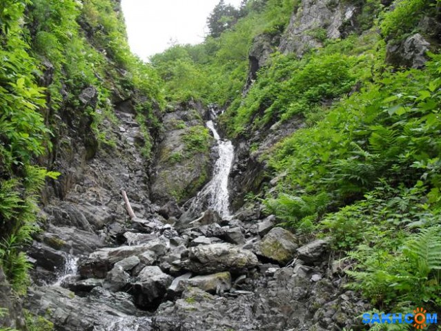 Уюновский водопад южно сахалинск фото