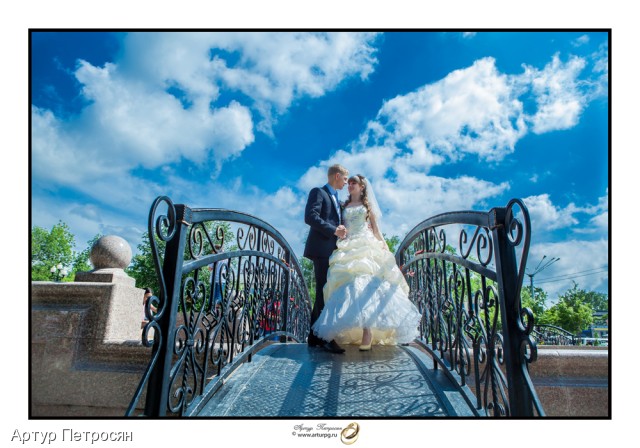 Wedding 2013
Фотограф: Артур Петросян

Просмотров: 1323
Комментариев: 0