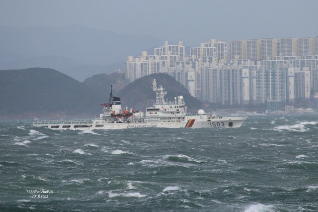 1503.  (береговая охрана, Южная Корея)
Фотограф: 7388PetVladVik

Просмотров: 2687
Комментариев: 0