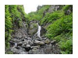 Водопад на северном склоне горы Стахановской, обнаруженный А. Клитиным в 2005 г.

Просмотров: 872
Комментариев: 0
