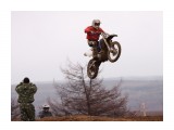 Название: Мотокросс 17
Фотоальбом: Мотокросс 2010/Корсаков
Категория: Спорт
Фотограф: Photohunter

Время съемки/редактирования: 2010:05:10 20:50:26
Фотокамера: Canon - Canon EOS 50D
Диафрагма: f/6.3
Выдержка: 1/500
Фокусное расстояние: 135/1
Светочуствительность: 400

Описание: Корсаков 9.05.2010

Просмотров: 1529
Комментариев: 0